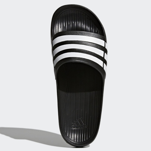 Adidas Men's Slides Size 10 - Picture 4 of 8